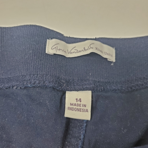 Gloria Vanderbilt Dark Navy Blue Capri Ankle Pants - Picture 4 of 10